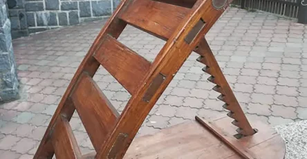 A la decouverte de lhistoire de ce tresor en bois.jpg