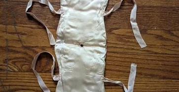 Je lai trouve parmi les affaires de ma grand mere et je nai jamais pu comprendre ce que cetait.jpg